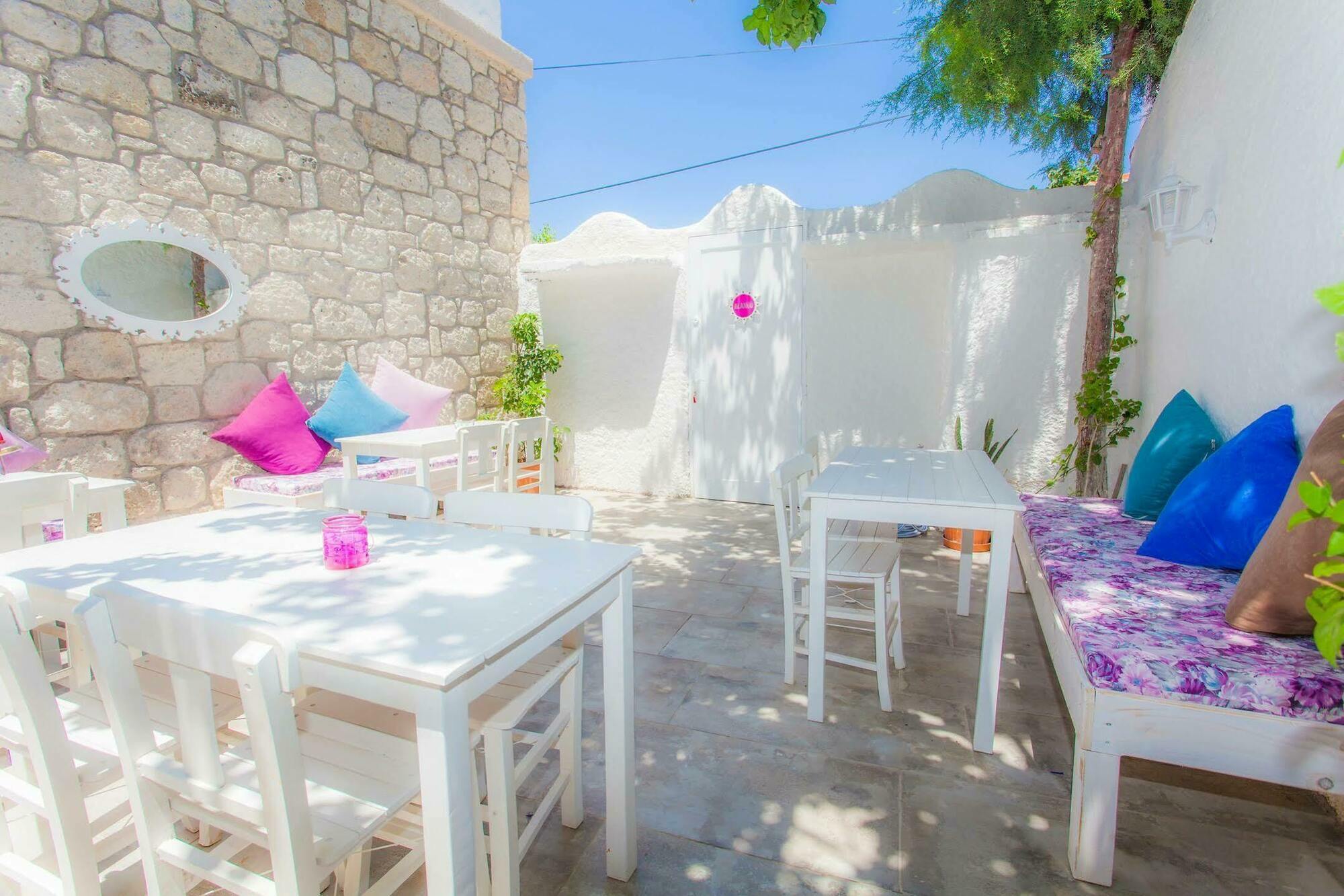 Alacati Alanur Otel Экстерьер фото